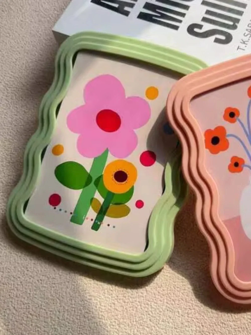 Green Wavy Photo Frame with Pink Flower Design